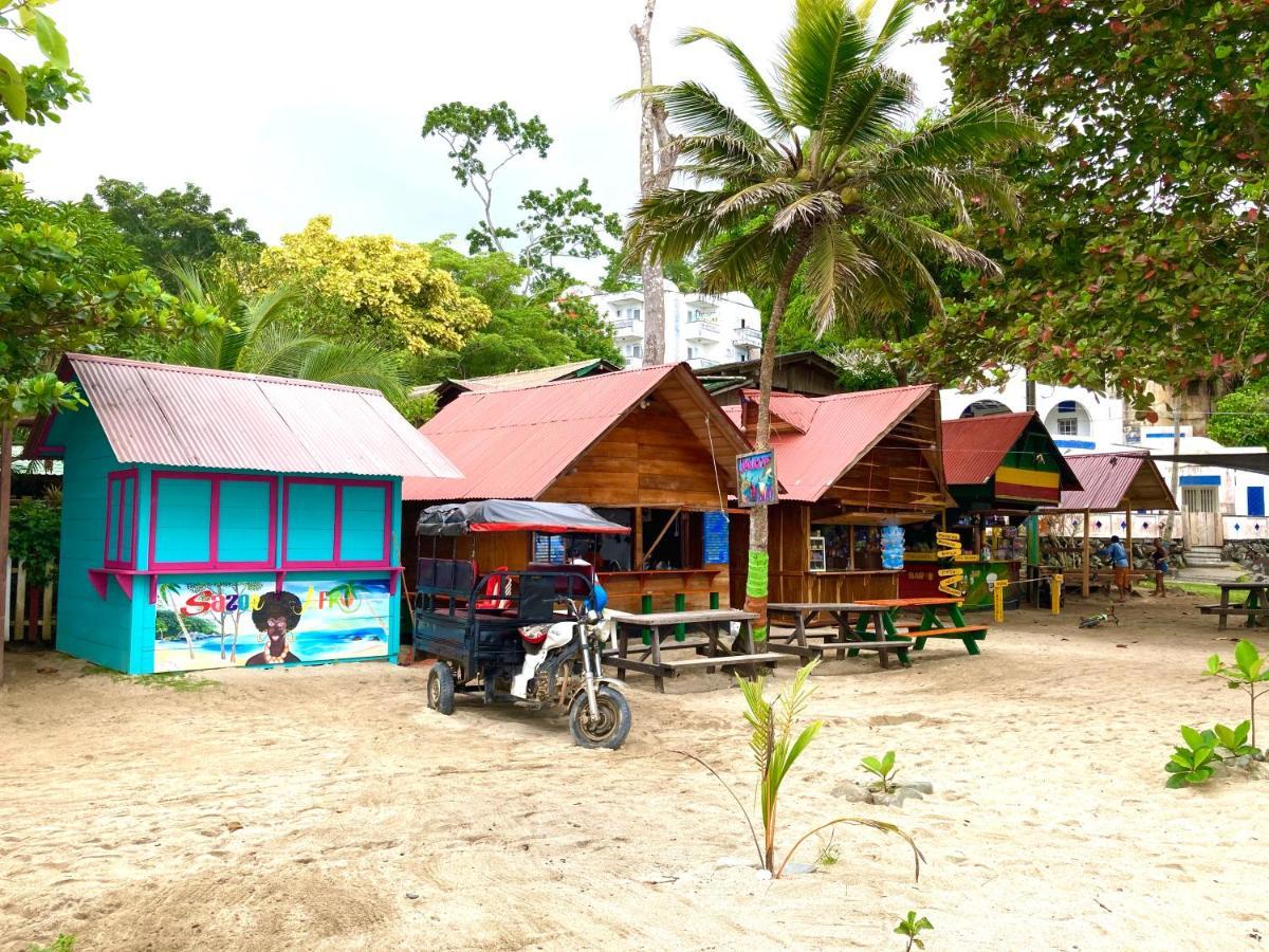 Los Robles Capurgana Hotel Bagian luar foto
