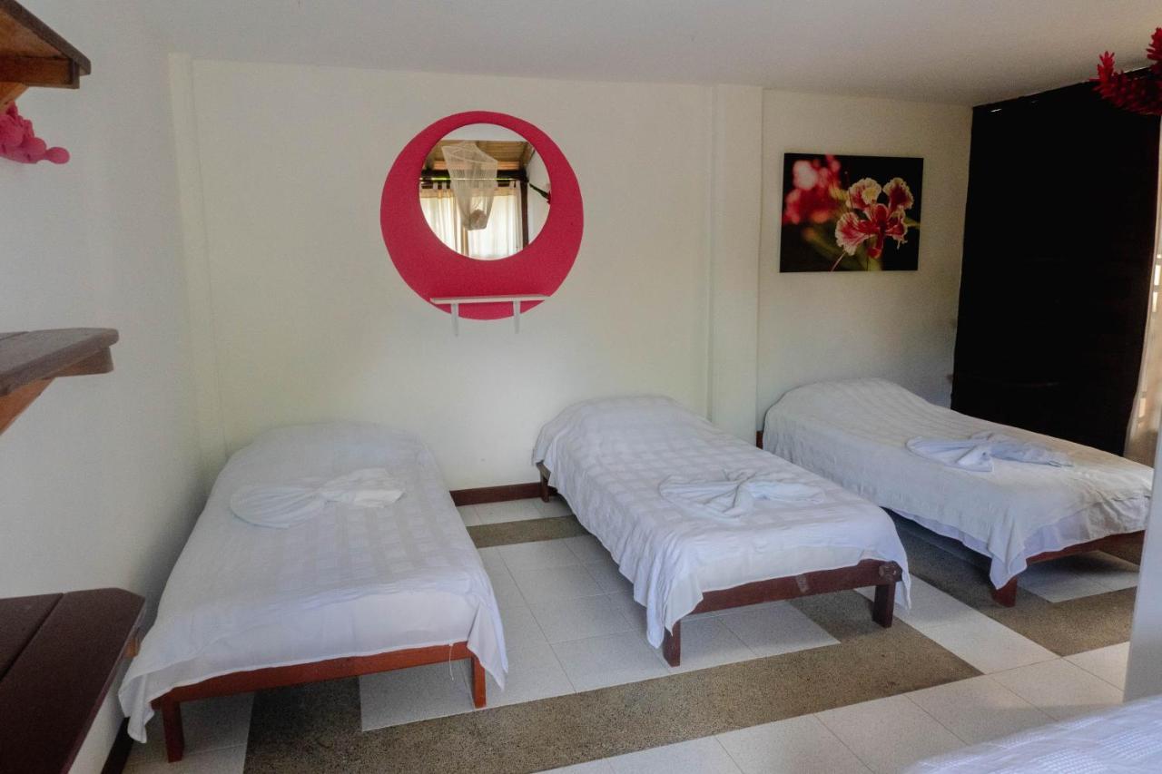 Los Robles Capurgana Hotel Bagian luar foto