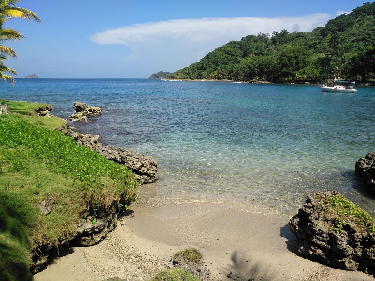 Los Robles Capurgana Hotel Bagian luar foto