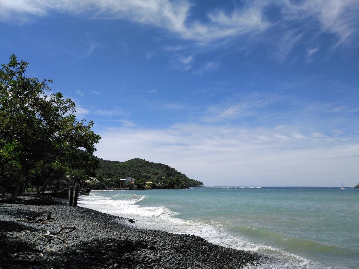 Los Robles Capurgana Hotel Bagian luar foto